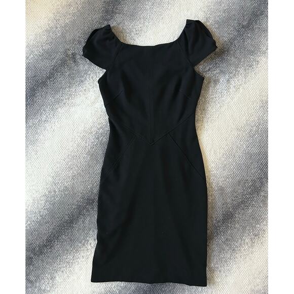Diane Von Furstenberg Dresses & Skirts - Diane Von Furstenberg Cap Sleeve Helen Midi V Neck Back Black Dress Size 6 Small